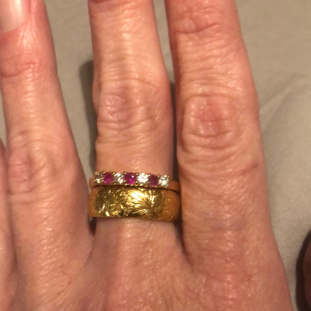 Two gold tone rings